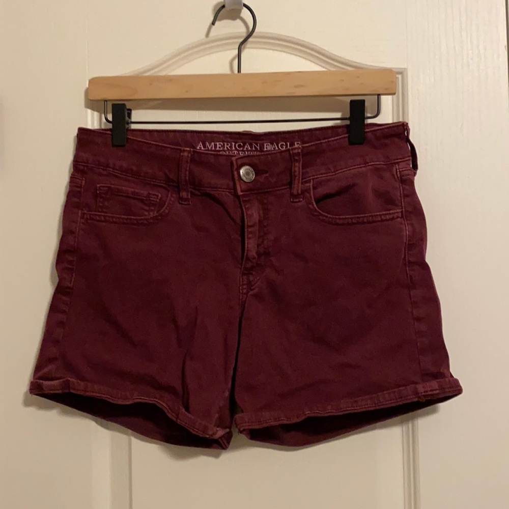 burgundy high rise super stretch shorts